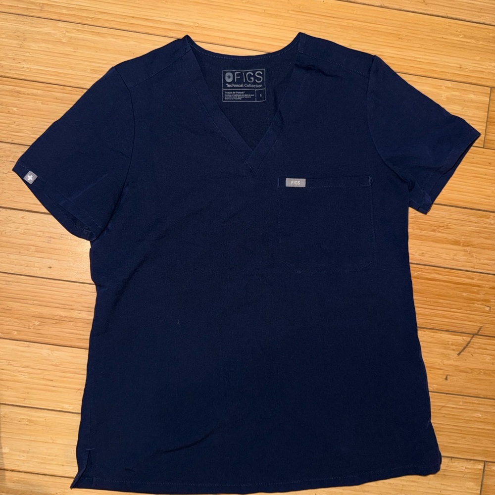 FIGS Women’s Navy V-Neck Scrub Top